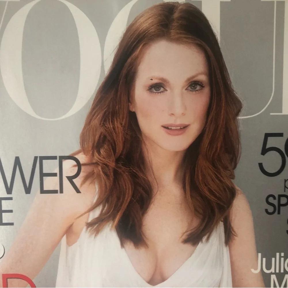 Vogue MARCH 2003 JULIANNE MOORE MINT condition - Picture 9 of 14